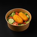Croquetas de salmón con ensalada mixta